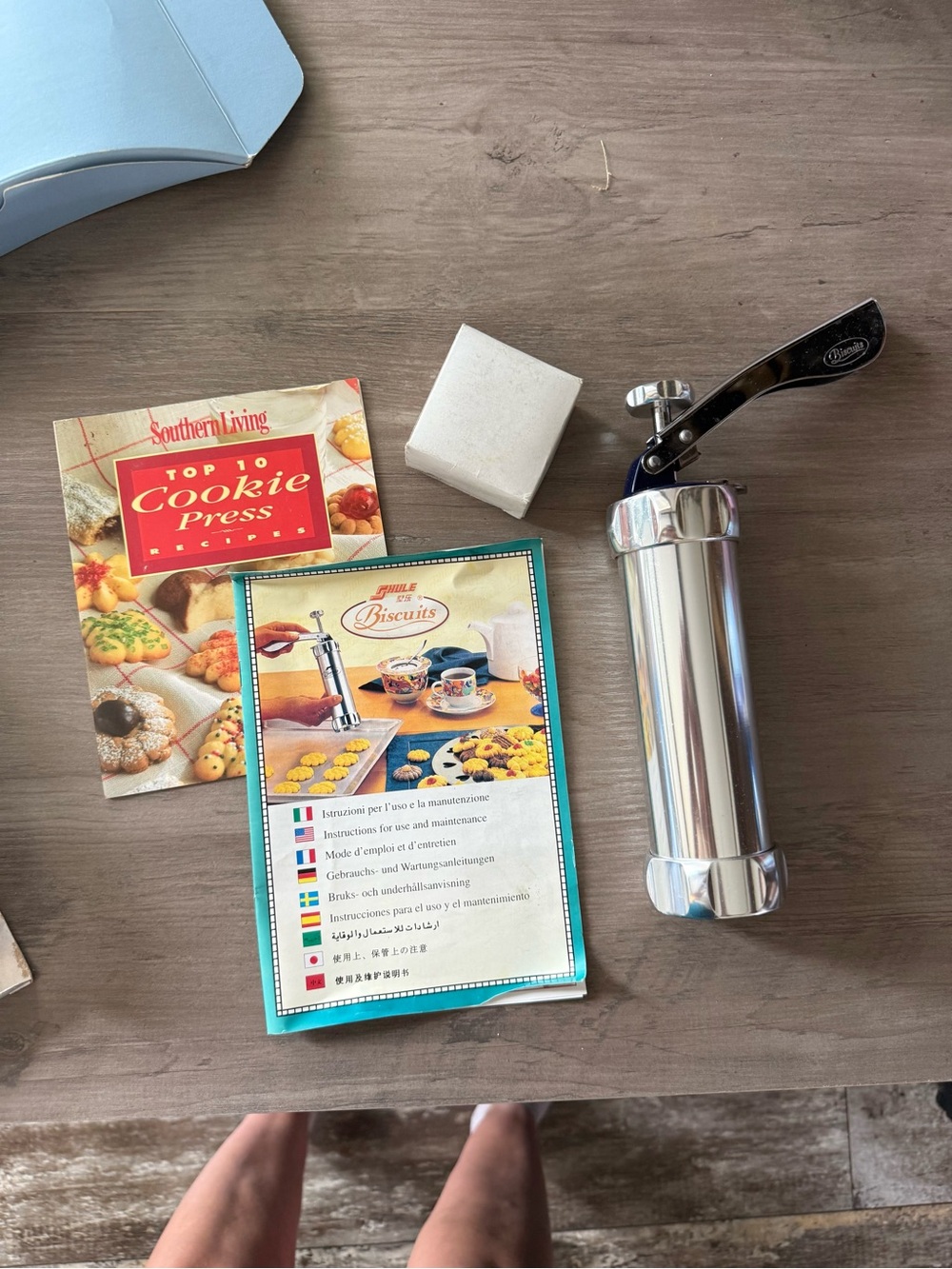2 for $30: Vintage Shule stainless steel biscuit cookie press set 20 discs book